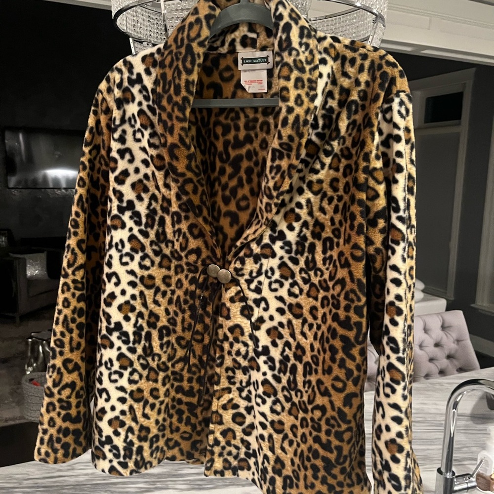 Vintage softest LAKE MATLEY cheetah little cover up blazer cute retro style grrr